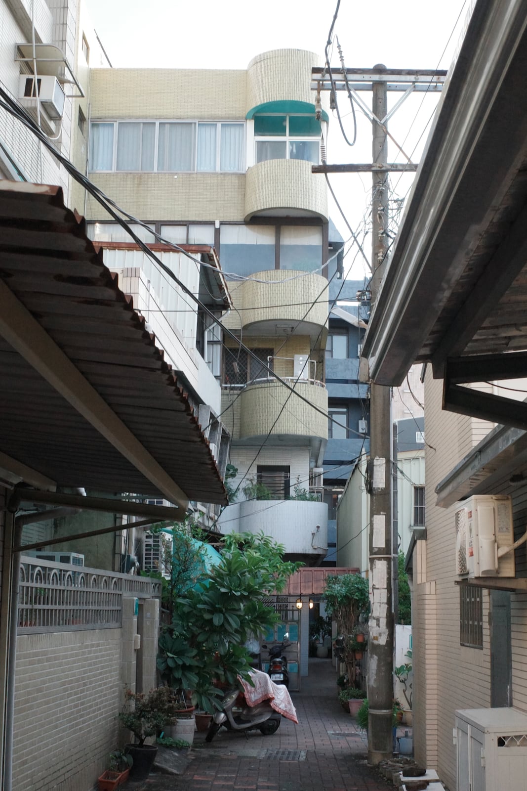 A Tainan side street